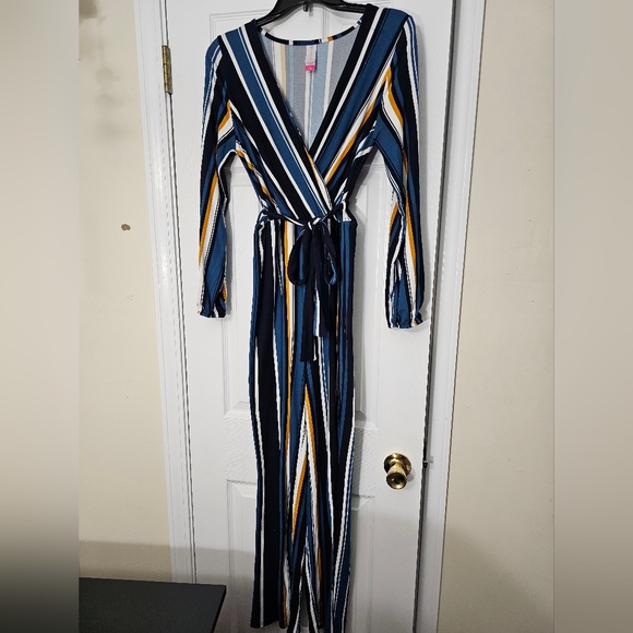 No Boundaries jumpsuit - Picture 1 of 4